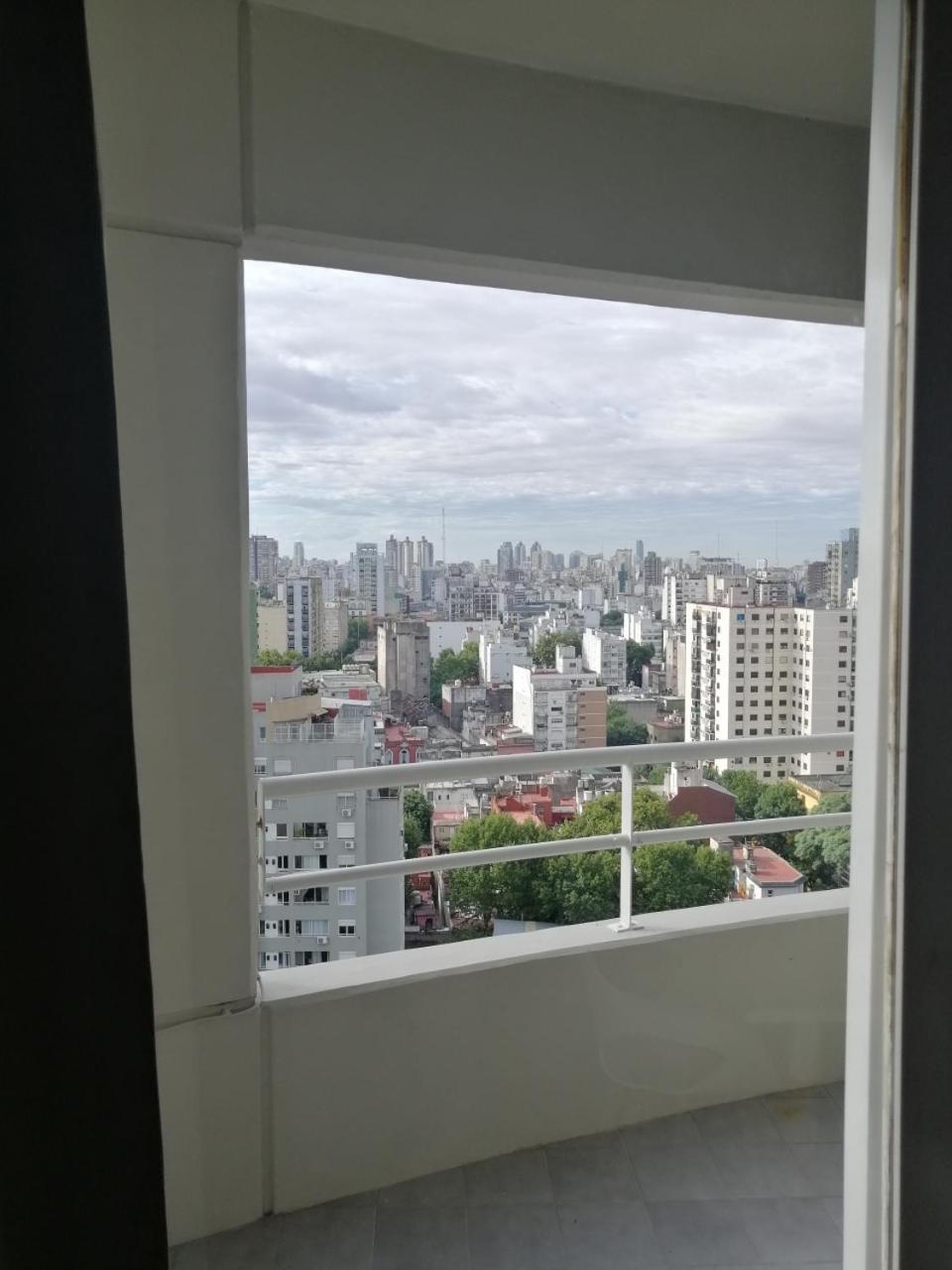 Petit Apartment En Avenida Belgrano บัวโนสไอเรส ภายนอก รูปภาพ